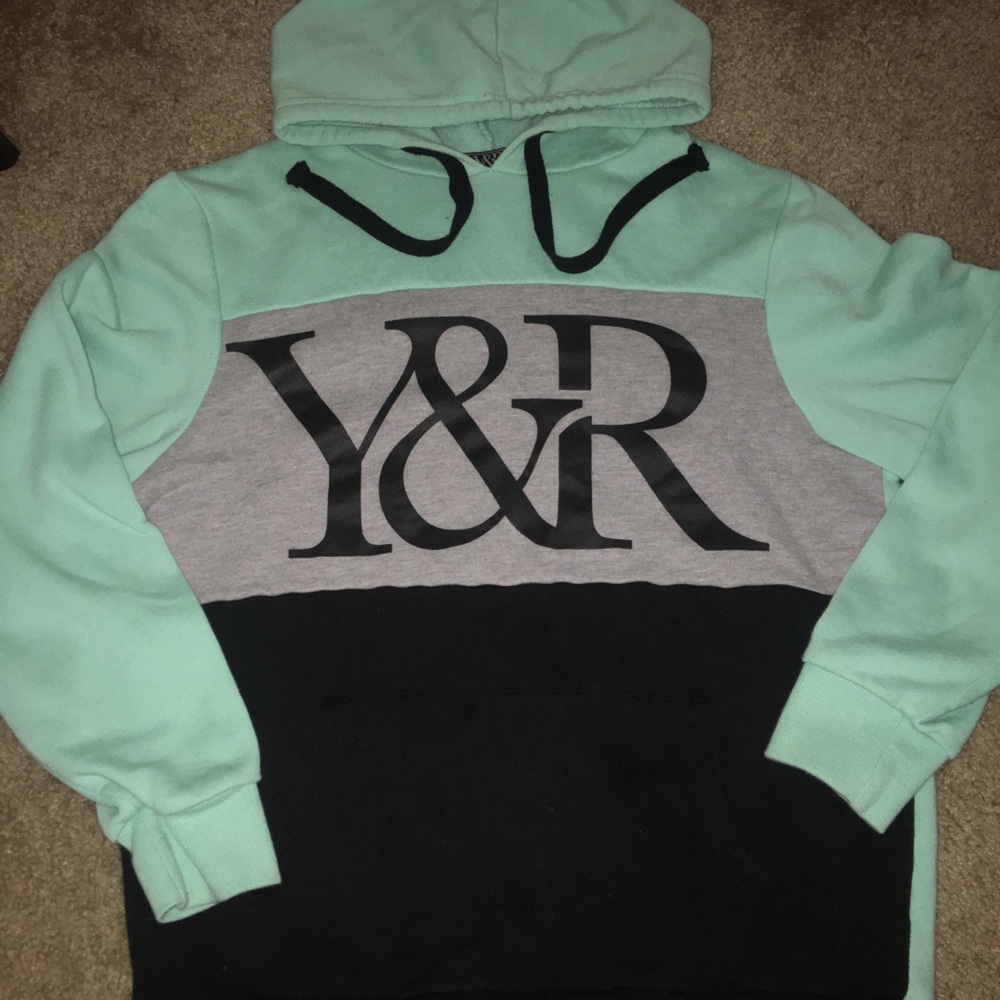 Black, grey, and turquoise men’s Y&R hoodie size M